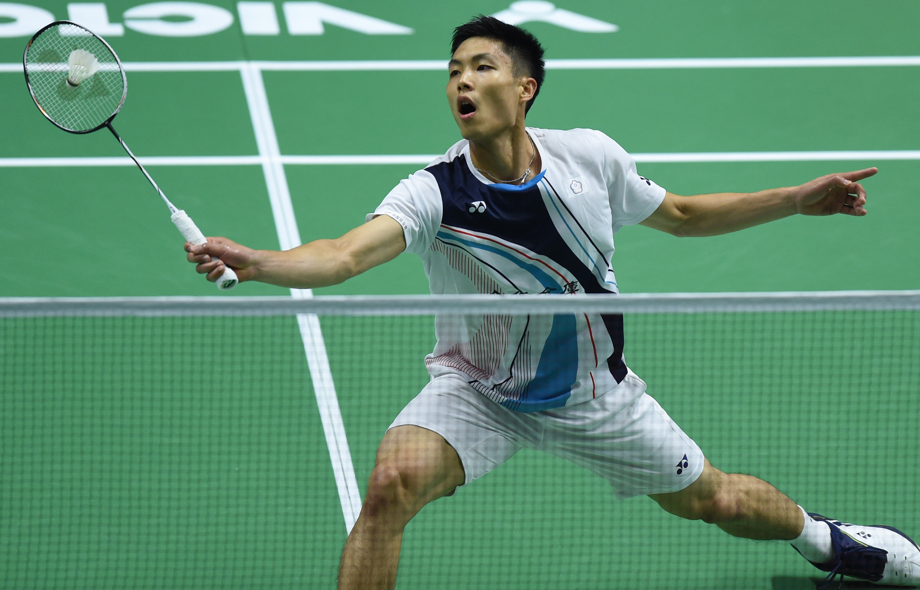 利球员在比 利球员在比